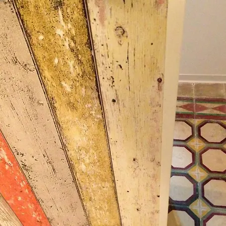 Art House - Retro Bordello 瓦莱塔